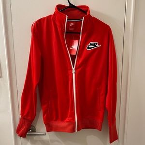 Womens Nike zip up hoodie *Brand new with tag*